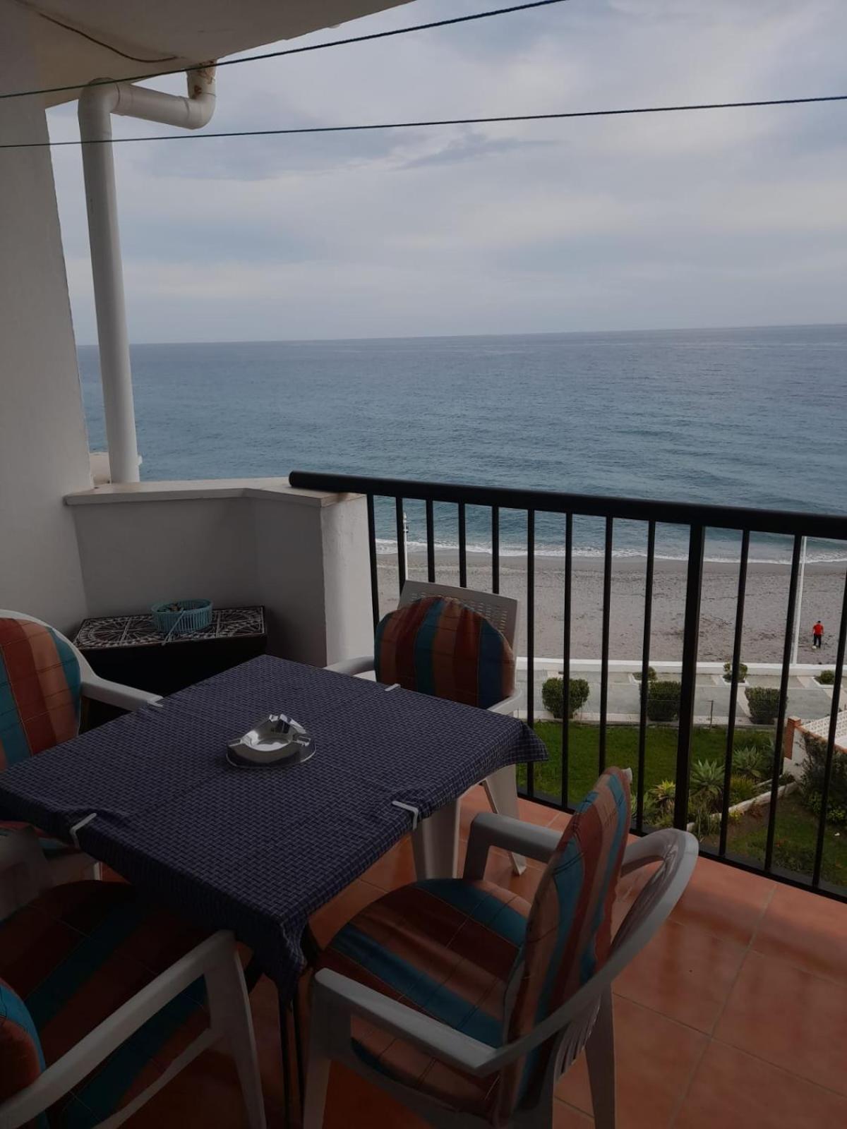 Precioso Apartamento Frontal Al Mar Nerja Exteriér fotografie